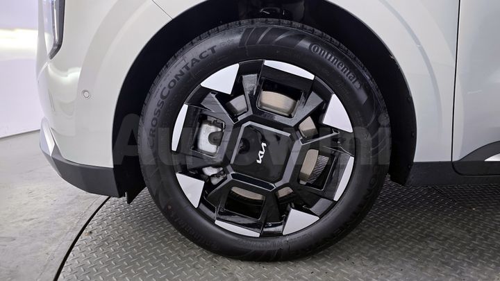Kia Carnival 2024 — 5