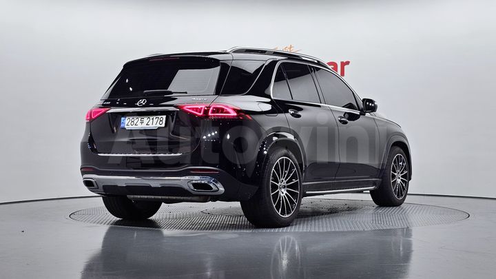 Mercedes Benz GLE Class 2023 — 2