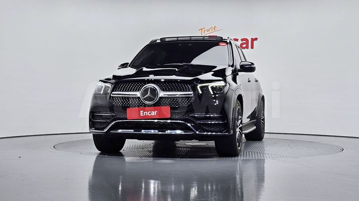 Mercedes Benz GLE Class 2023 — 3
