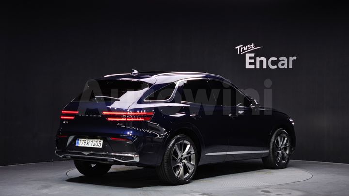 Genesis GV70 2025 — 2