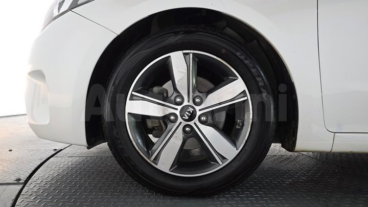 Kia K3 2018 — 5