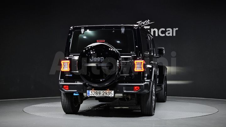 Jeep Wrangler 2022 — 4
