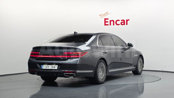 Genesis G90 2020 — 2