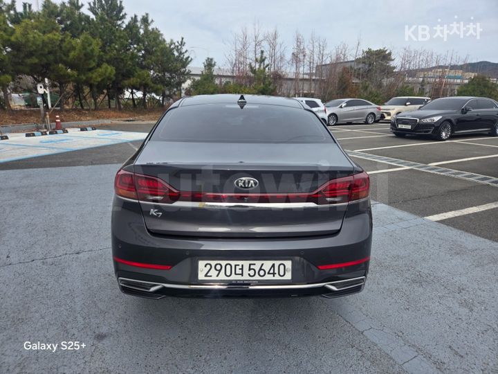 Kia K7 2020 — 4