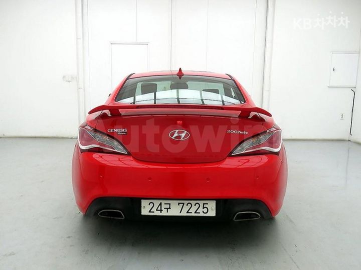 Hyundai Genesis 2015 — 3