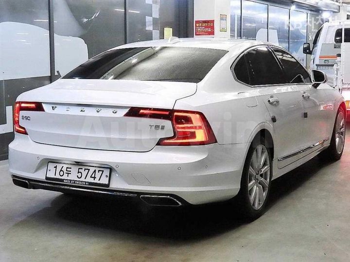 Volvo S90 2019 — 4