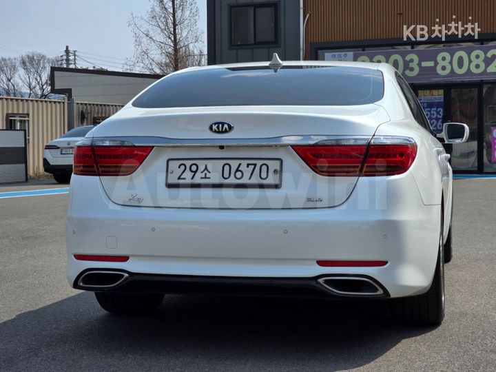 Kia K9 2016 — 2