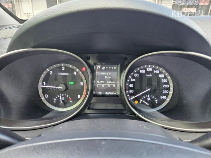 Hyundai SantaFe 2016 — 5