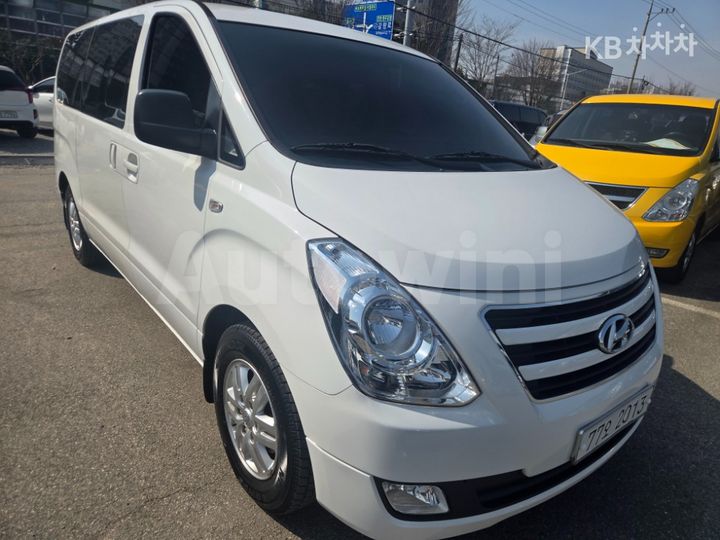 Hyundai Starex 2017 — 3