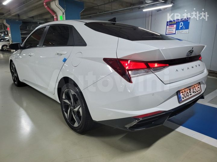 Hyundai Avante 2021 — 4