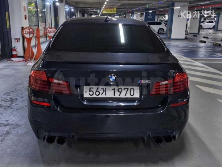 BMW M 2016 — 5