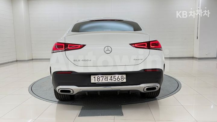 Mercedes Benz GLE Class 2023 — 4