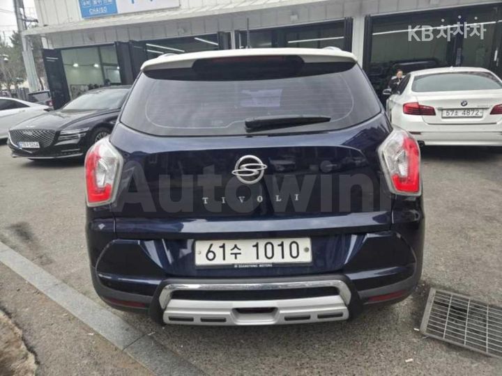 KGM (Ssangyong) Tivoli 2015 — 2