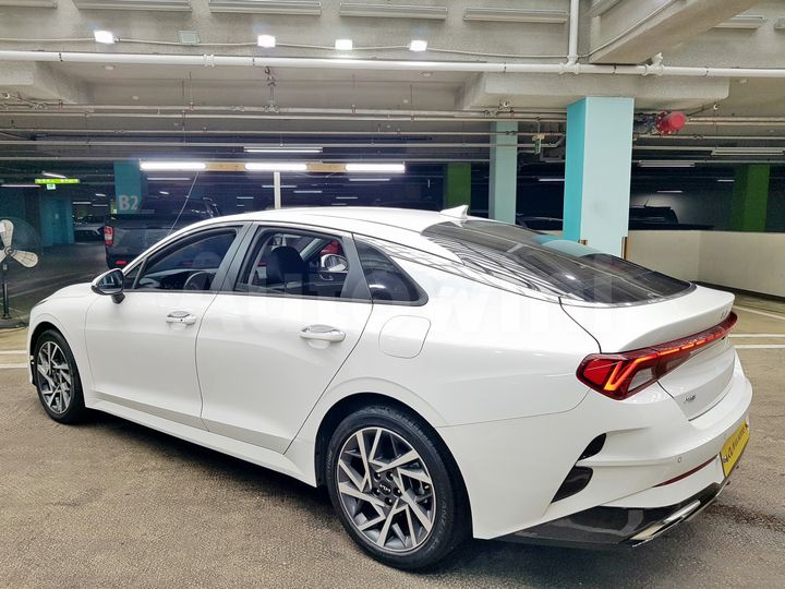 Kia K5 2022 — 4