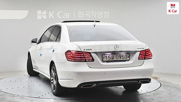 Mercedes-Benz E Class 2016 — 2