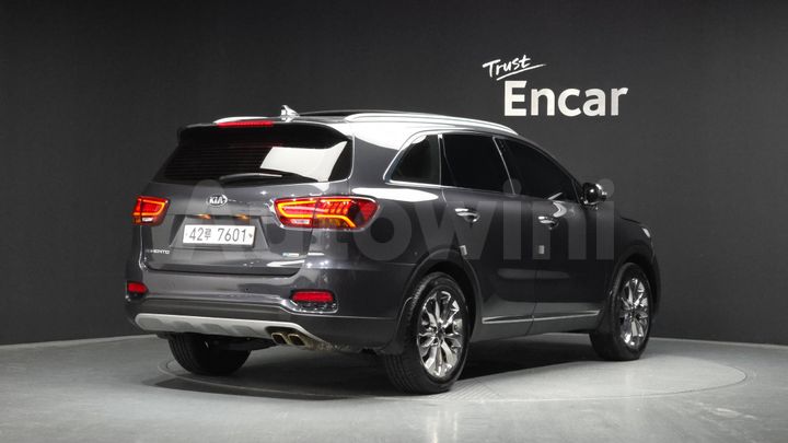 Kia Sorento 2018 — 2
