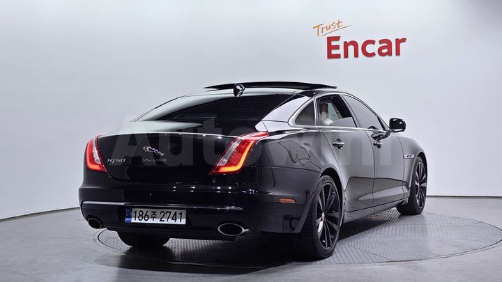 Jaguar XJ 2019 — 2