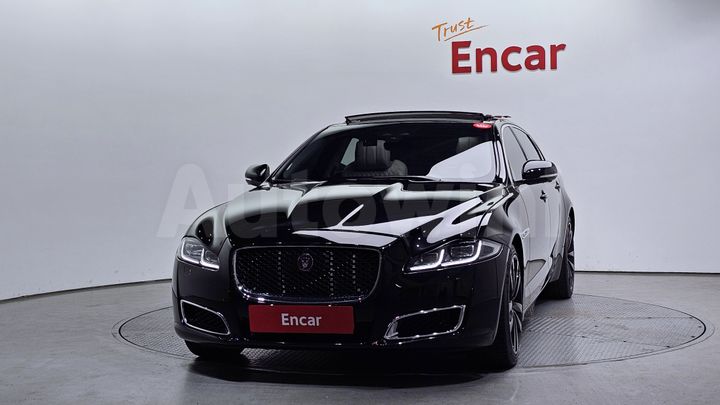 Jaguar XJ 2019 — 3