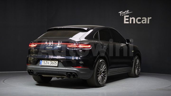 Porsche Cayenne 2022 — 2
