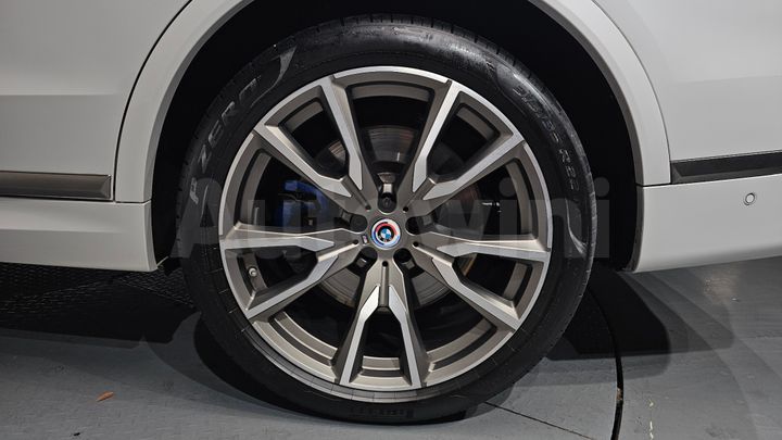 BMW X7 2022 — 4