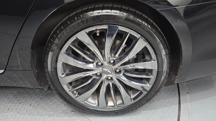 Hyundai Genesis 2015 — 5