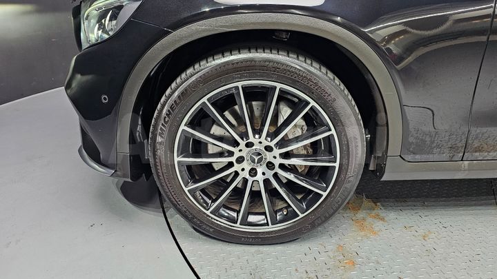 Mercedes Benz GLC Class 2019 — 5