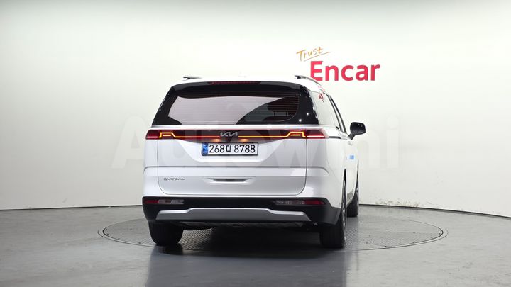 Kia Carnival 2023 — 4