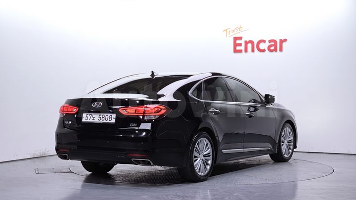 Hyundai Aslan 2015 — 2