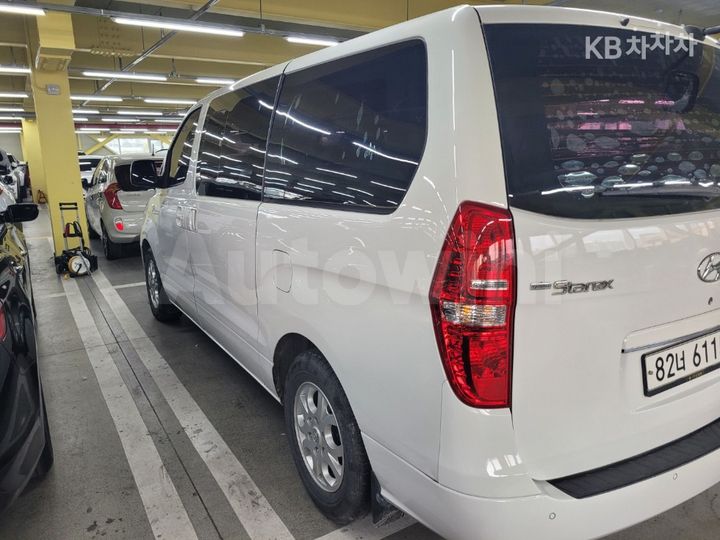 Hyundai Starex 2016 — 5