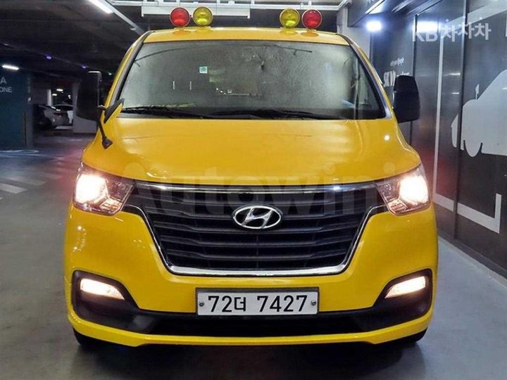 Hyundai Starex 2019 — 2