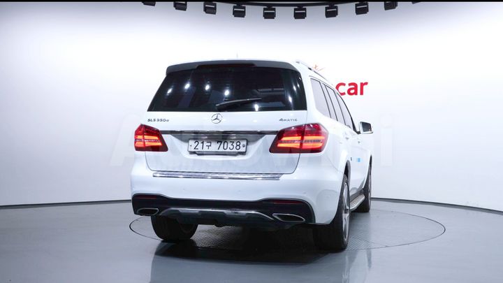 Mercedes Benz GLS Class 2017 — 4