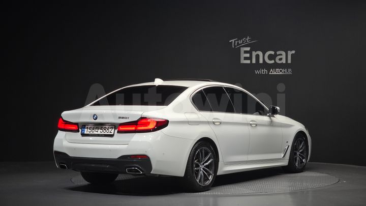 BMW 5 Series 2022 — 2