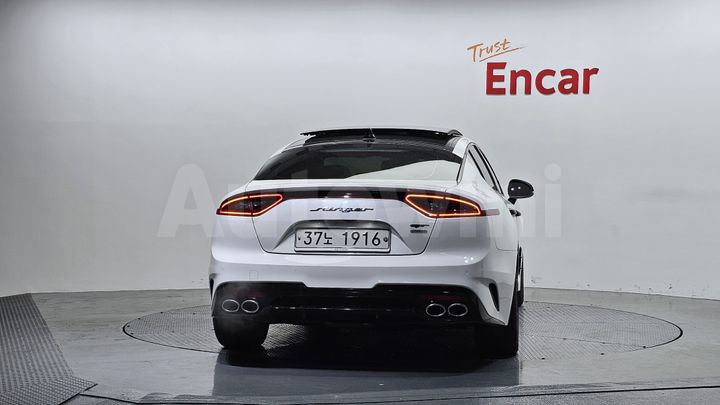 Kia Stinger 2019 — 4