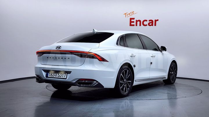 Hyundai Grandeur 2022 — 2