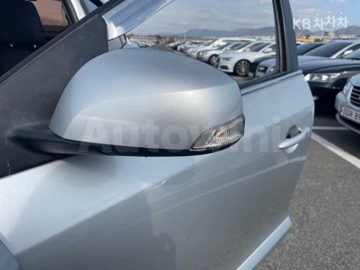 Renault SM3 2010 — 4