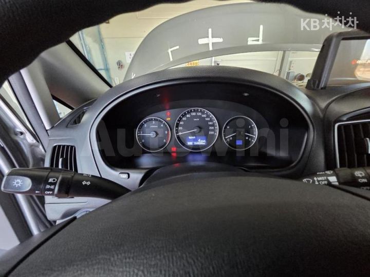 Hyundai Starex 2018 — 5