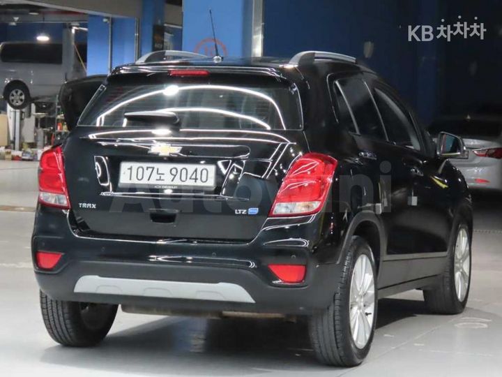 Chevrolet Trax 2017 — 4