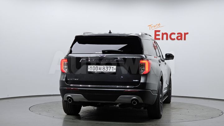 Ford Explorer 2020 — 3
