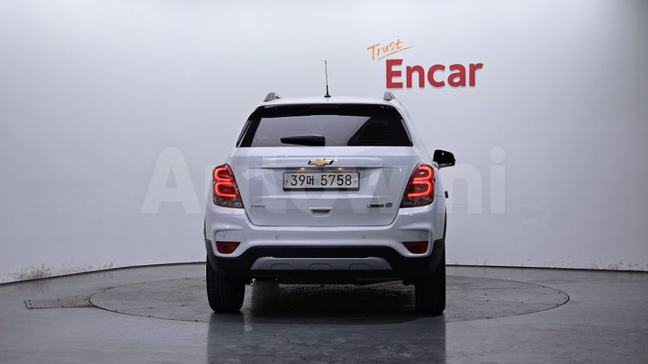 Chevrolet Trax 2018 — 3