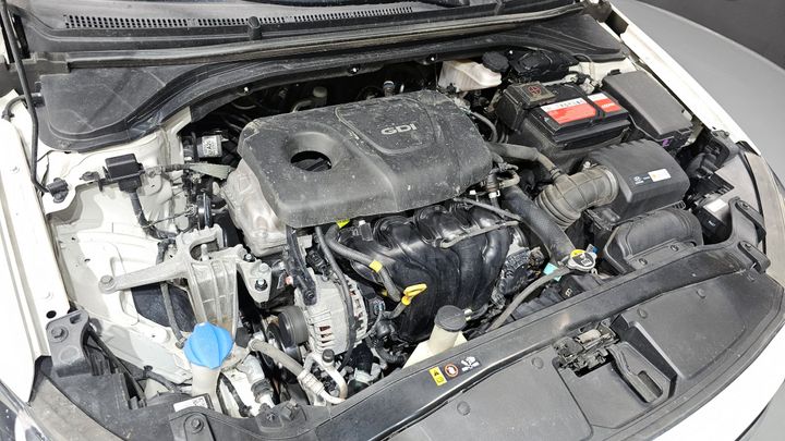 Hyundai Avante 2017 — 5