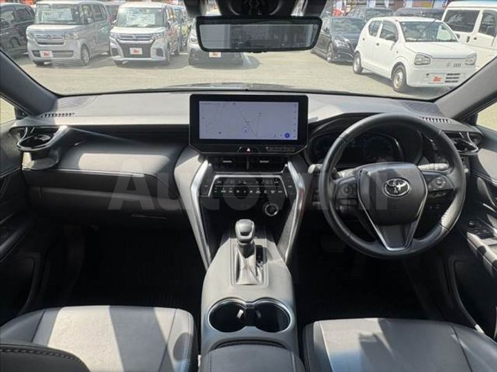 Toyota Harrier 2023 — 2