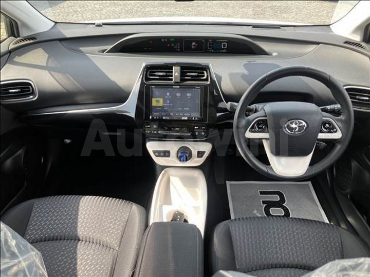 Toyota Prius 2017 — 3
