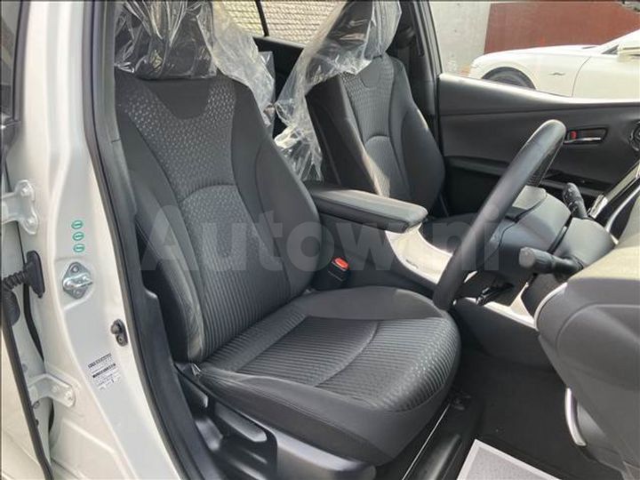 Toyota Prius 2017 — 4