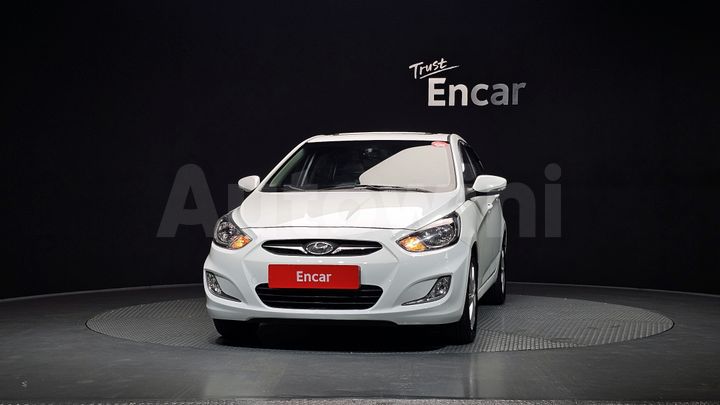 Hyundai Accent 2011 — 3