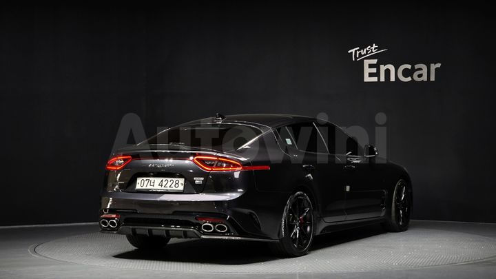 Kia Stinger 2018 — 2