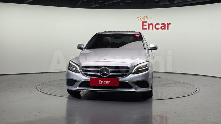 Mercedes-Benz C Class 2019 — 3