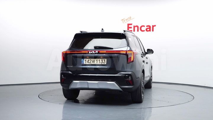 Kia Seltos 2023 — 4