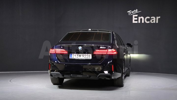 BMW 5 Series 2024 — 4