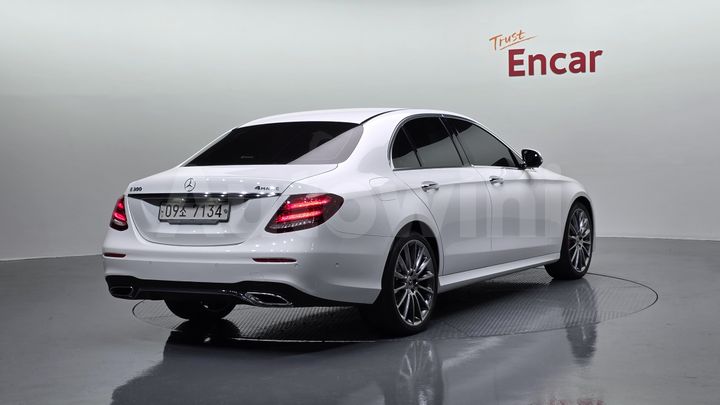 Mercedes Benz E Class 2018 — 2