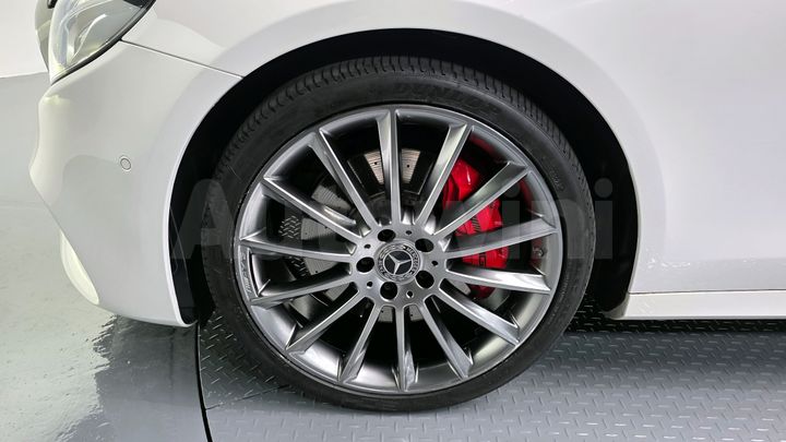 Mercedes Benz E Class 2018 — 5